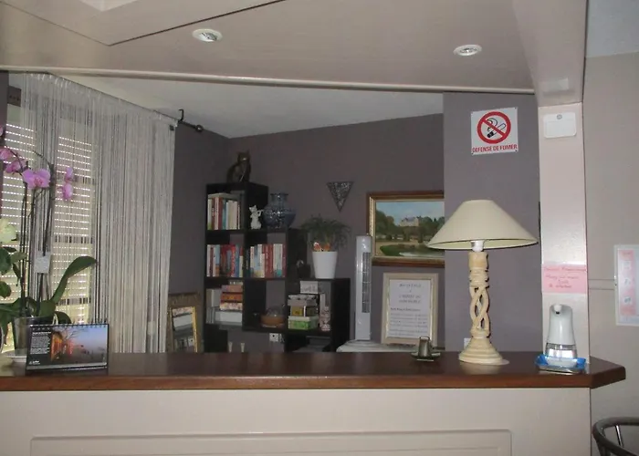 Ξενοδοχείο Du Commerce 2*