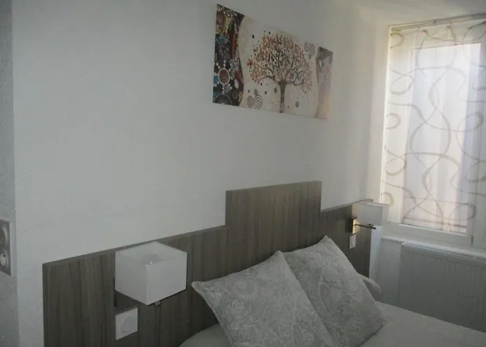 Ξενοδοχείο Du Commerce Pont-Saint-Esprit